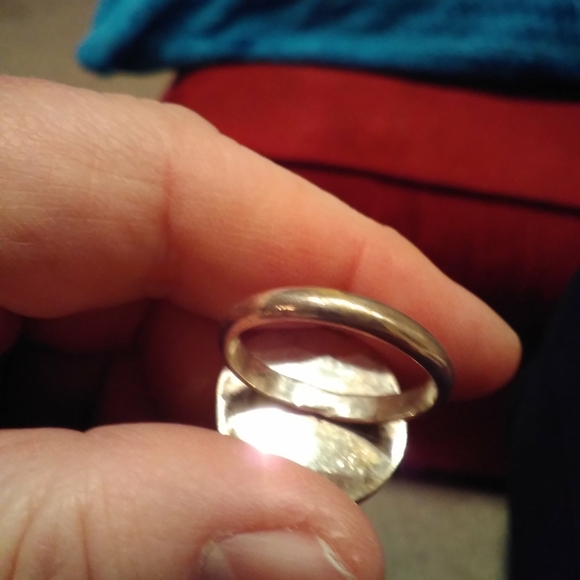 "HOT" silver ring - Picture 2 of 4